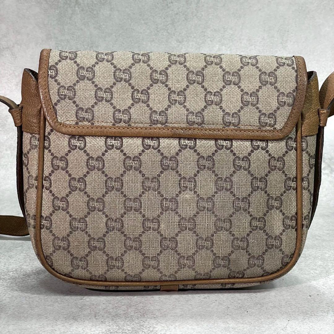Gucci GG Shoulder Bag Brown Beige Leather Logo — view 3
