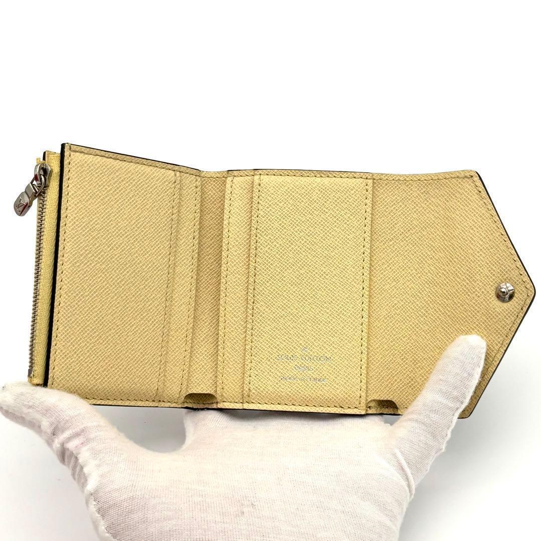 Louis Vuitton Monogram LV Pop Portefeuille Zoe Wallet — view 4