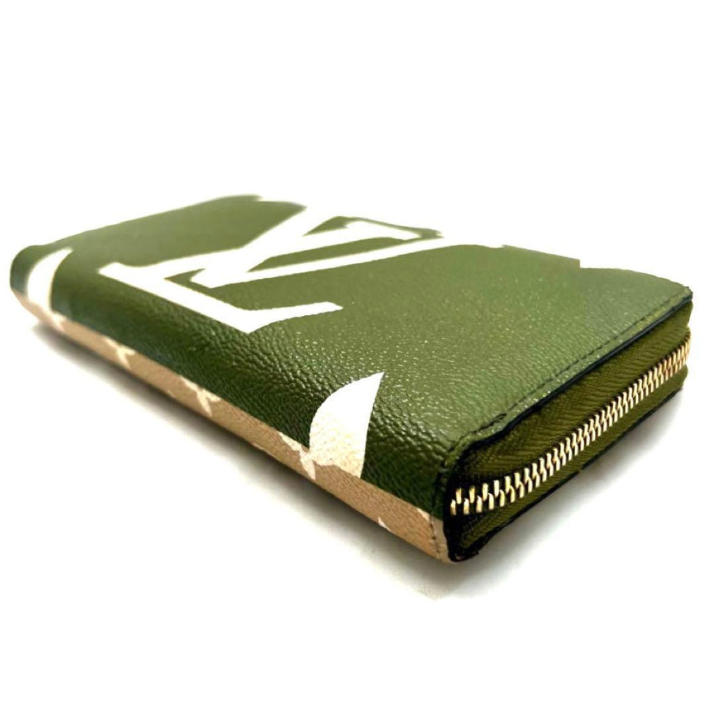 Louis Vuitton Monogram Reverse Giant Zippy Wallet — view 7