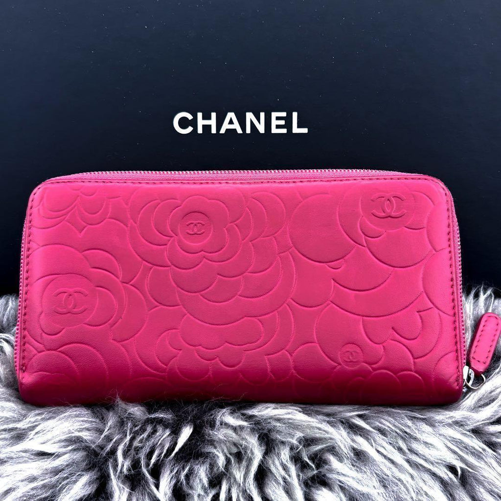 Chanel Wallet Camellia Embossed Zip Around — view 3