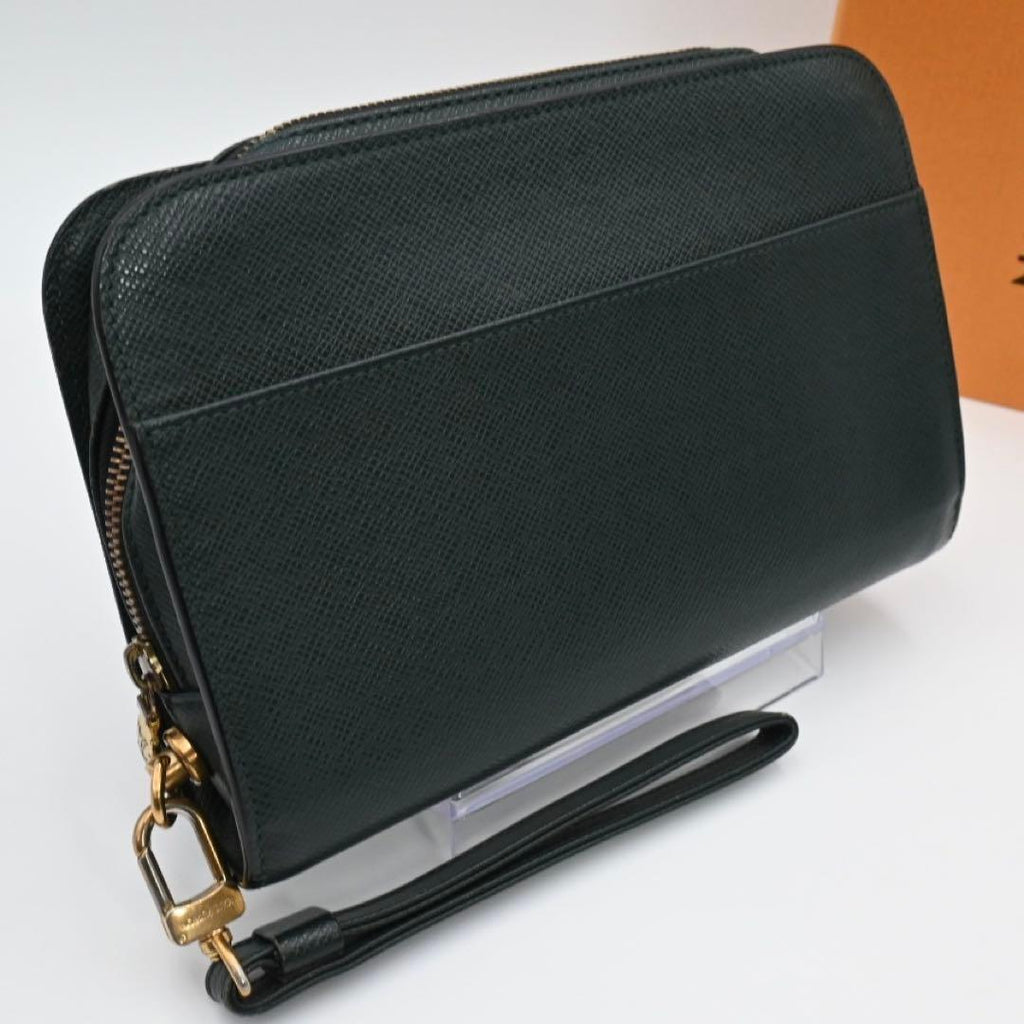 Louis Vuitton Taiga Baikal Second Epi Sea Clutch