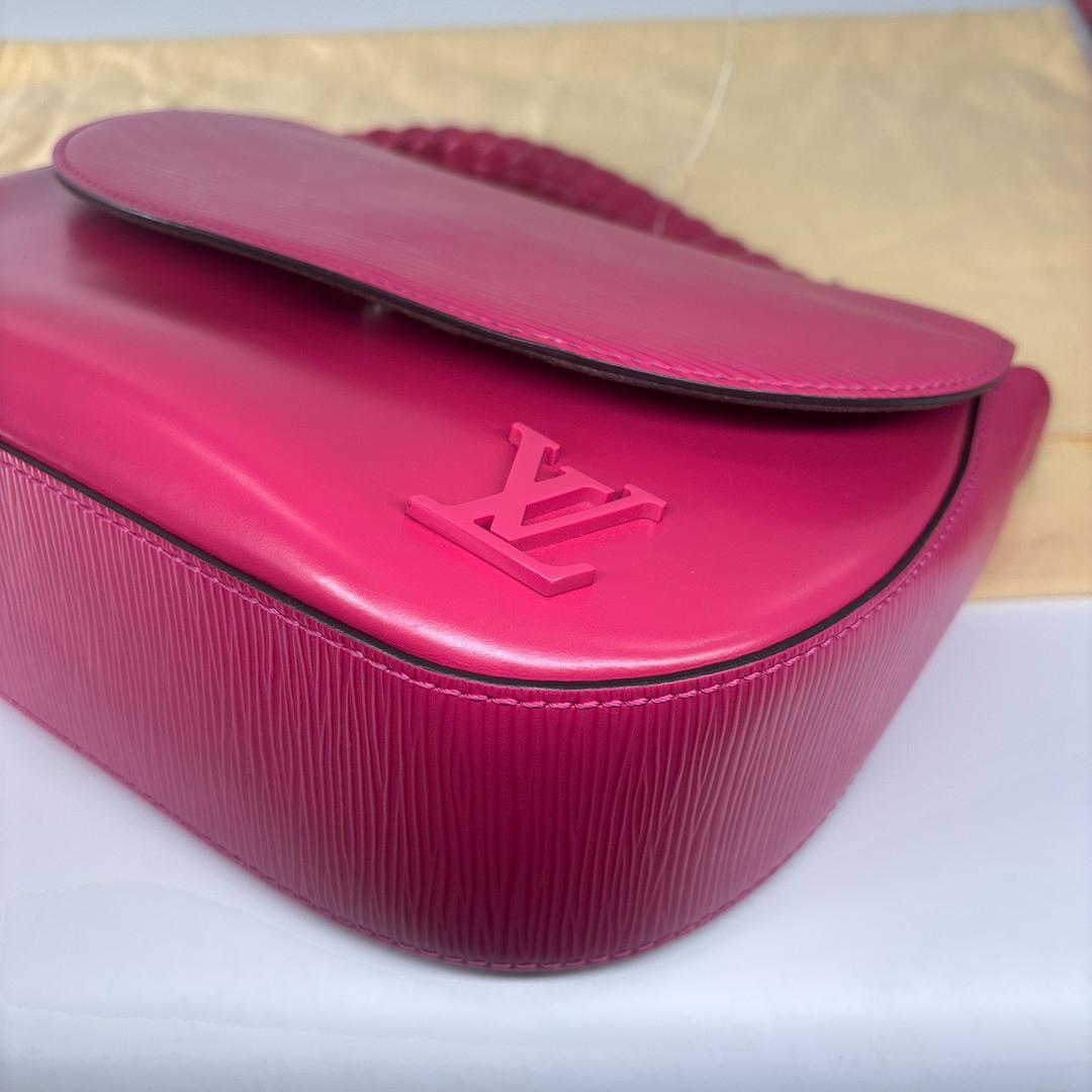 Louis Vuitton Super Crossbody Shoulder Bag Epi Luna — view 9