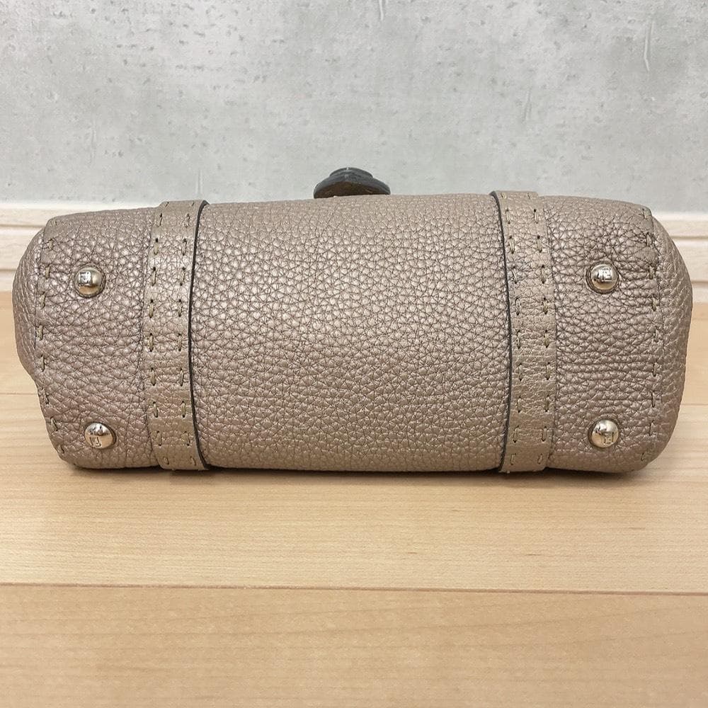 Fendi Selleria Linda Leather Handbag Beige Gray — view 5
