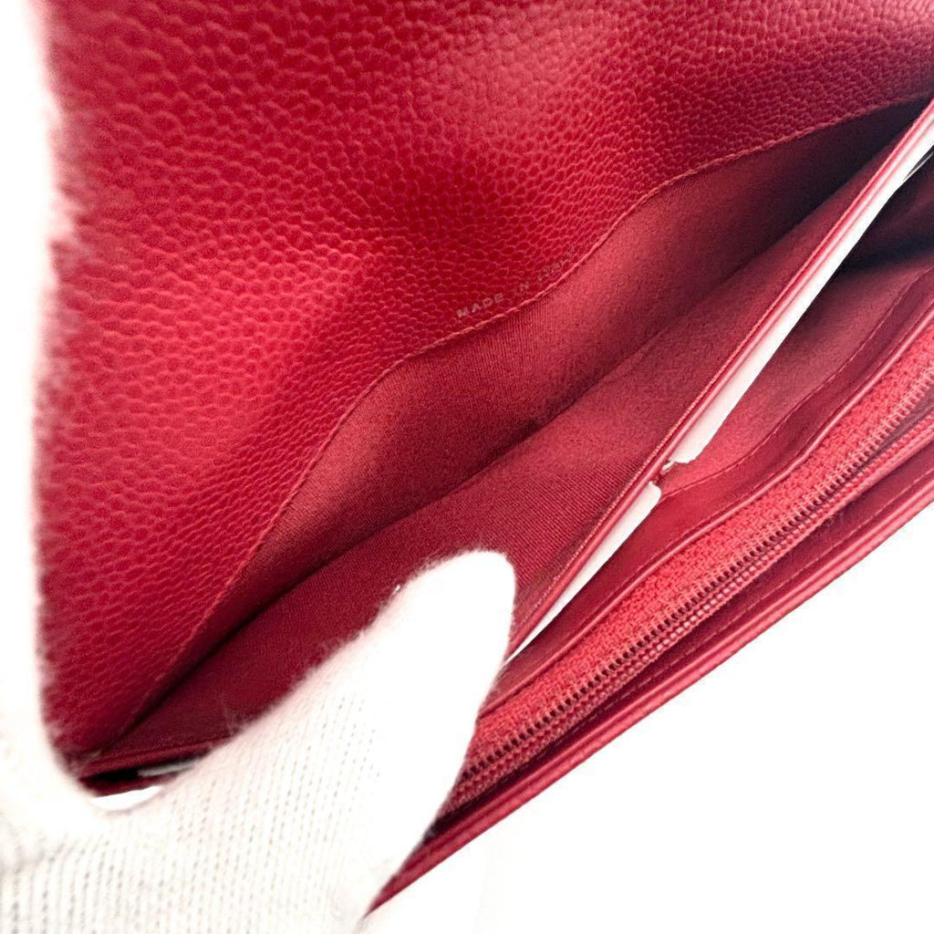 Chanel Wallet Quilted Diamond Coco Flap Caviar — view 5