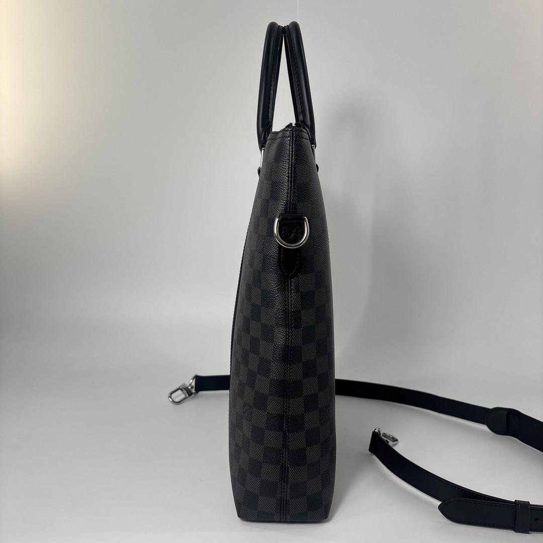 Louis Vuitton Damier Graphite Anton Tote Bag Black — view 4