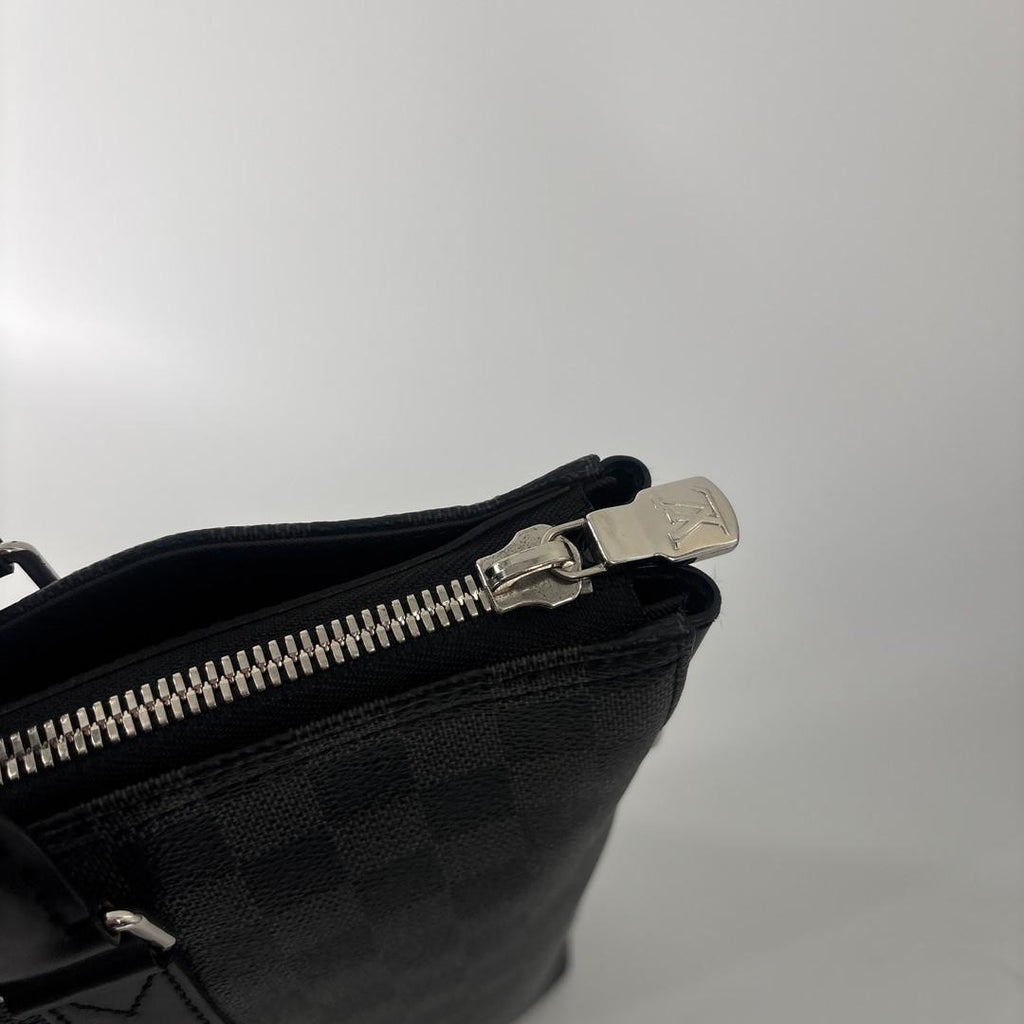 Louis Vuitton Damier Graphite Anton Tote Bag Black — view 7
