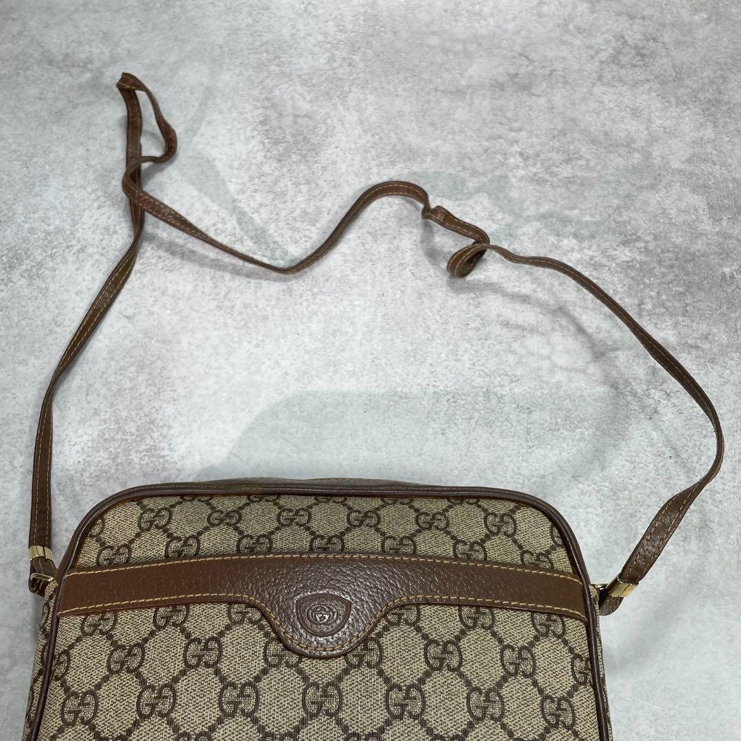 Gucci GG Shoulder Bag Brown Beige Leather Logo — view 4