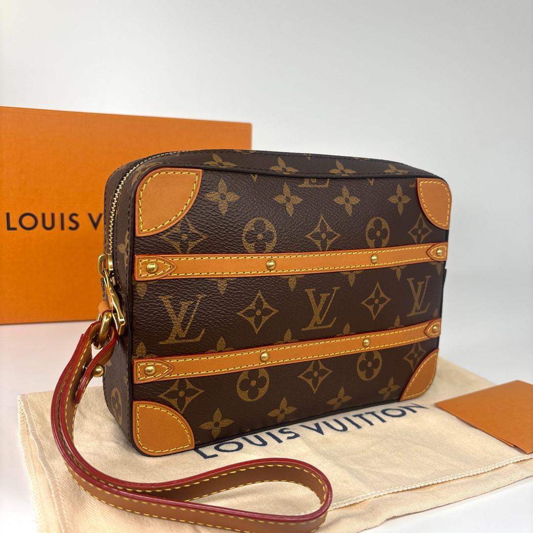 Louis Vuitton Monogram Legacy Soft Trunk Second — view 3