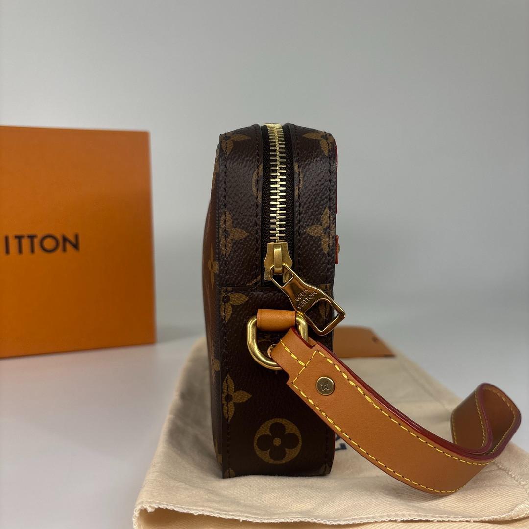 Louis Vuitton Monogram Legacy Soft Trunk Second — view 4