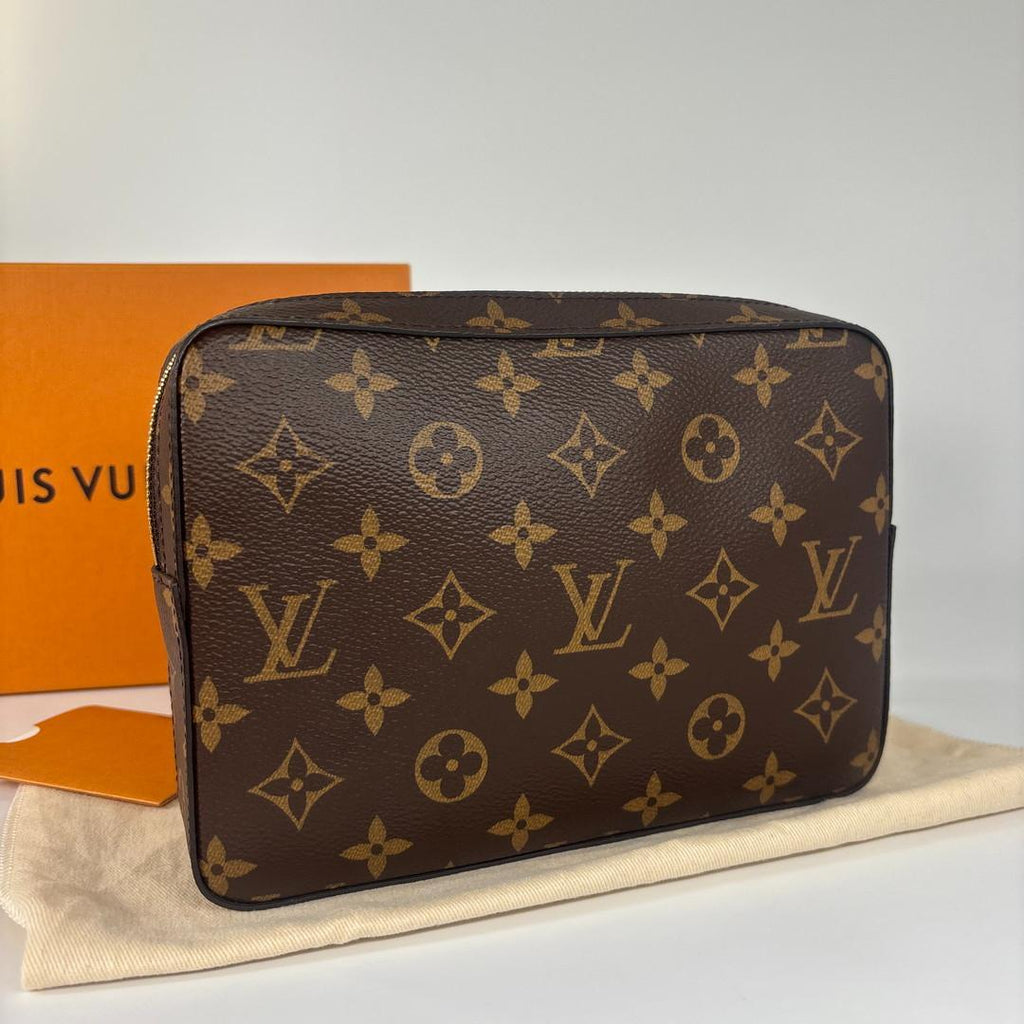 Louis Vuitton Monogram Legacy Soft Trunk Second — view 5