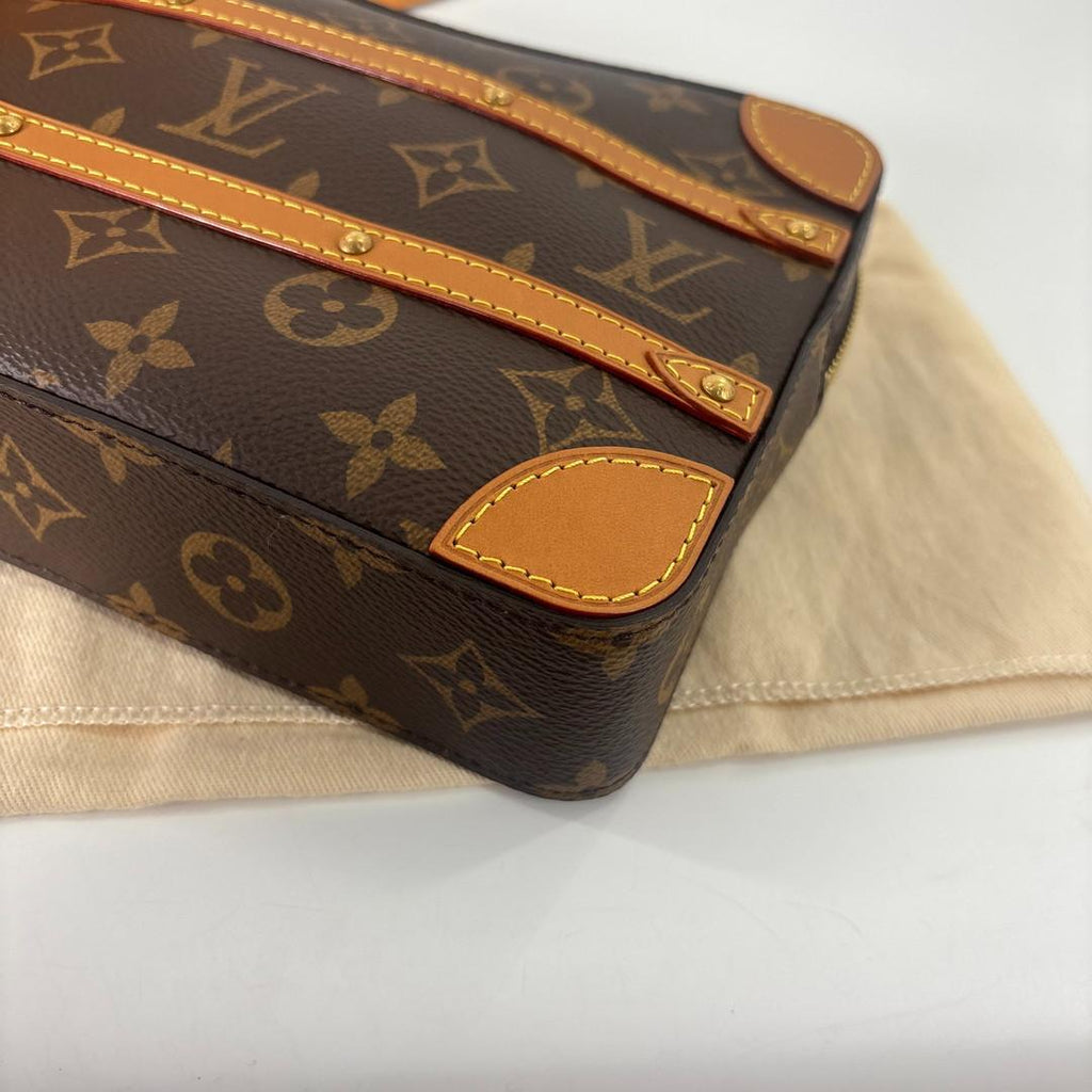 Louis Vuitton Monogram Legacy Soft Trunk Second — view 9