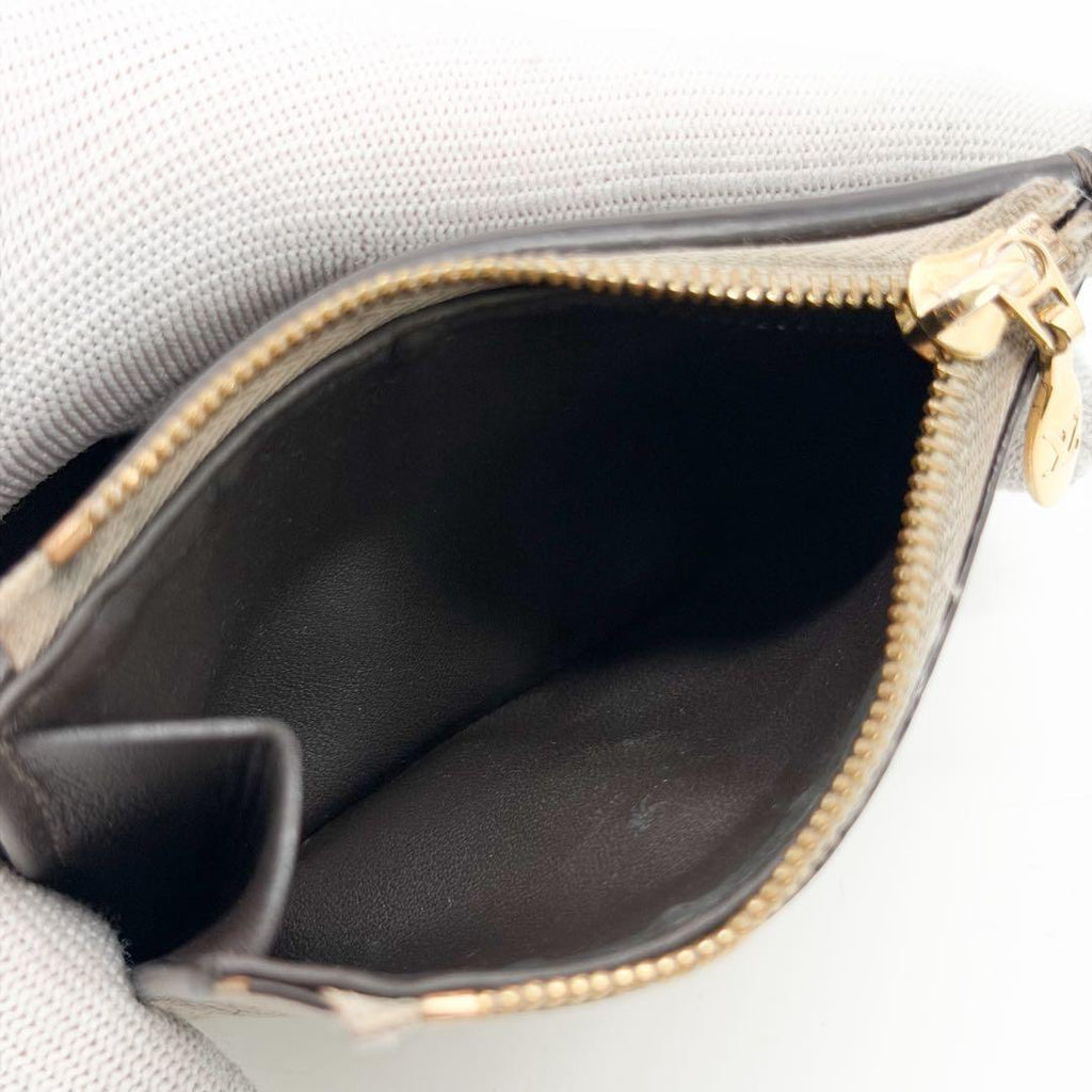 Louis Vuitton IC Portefeuille Capucines XS Galet Compact Wallet — view 8