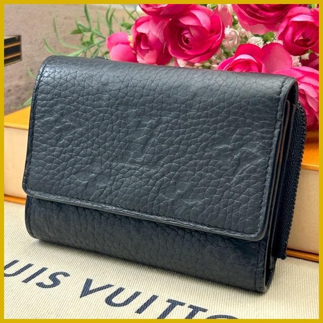 Louis Vuitton Monogram Taurillon Portefeuille Pilot Wallet