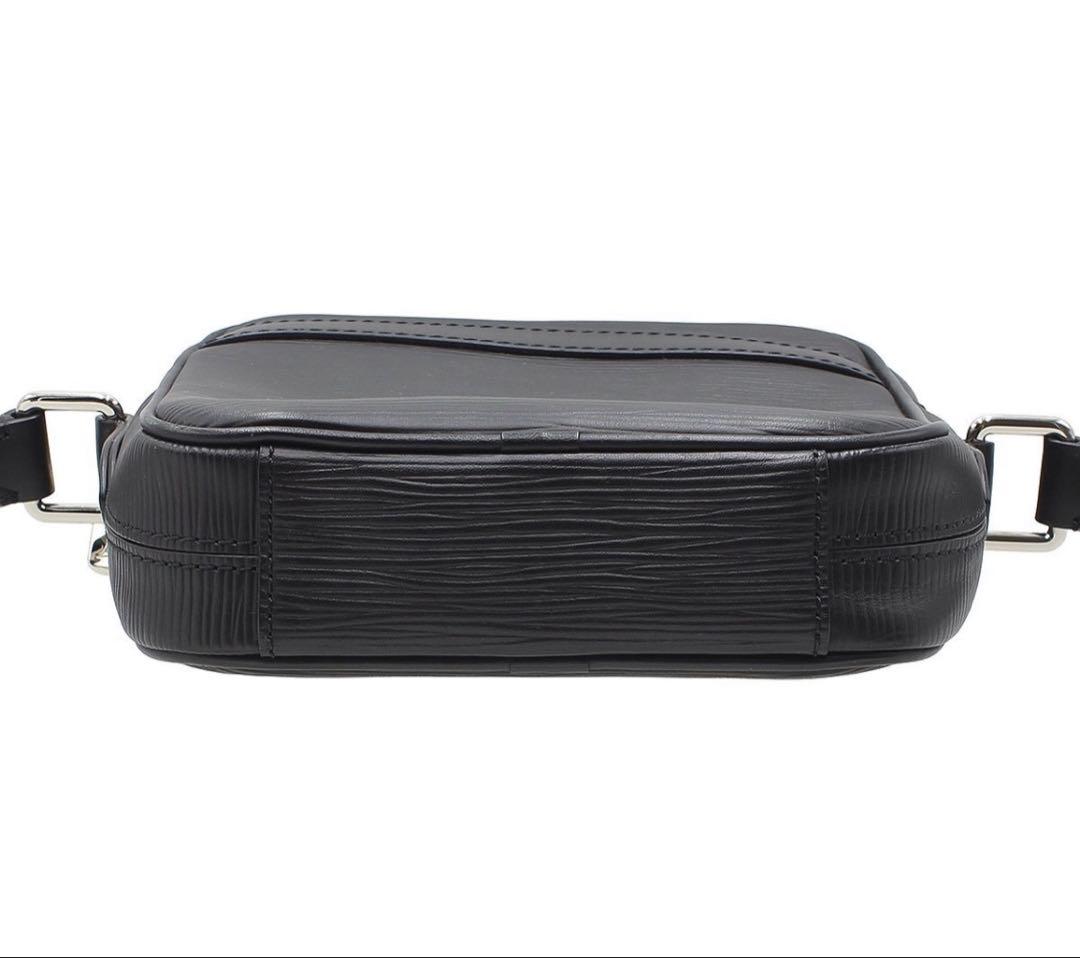 Louis Vuitton Epi Danube PM Shoulder — view 3