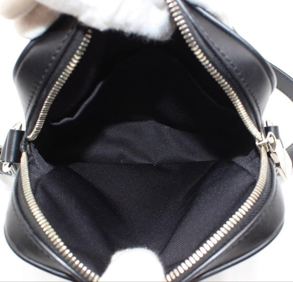 Louis Vuitton Epi Danube PM Shoulder — view 6