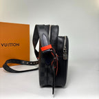 Louis Vuitton Epi Damier Graphite Messenger Bag Black — view 4