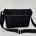 Louis Vuitton Damier Geant Petite Messager Shoulder — view 5
