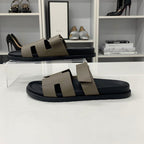 Hermes Chypre Leather Flat Sandals Grey Ge — view 3