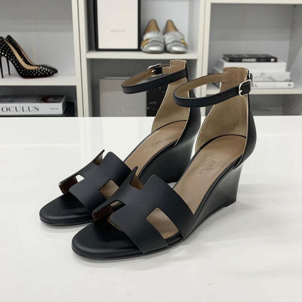 Hermes Legend Leather Wedge Sole Sandals Black — view 3