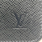 Louis Vuitton Taiga Vertical Zippy Wallet Navy — view 3