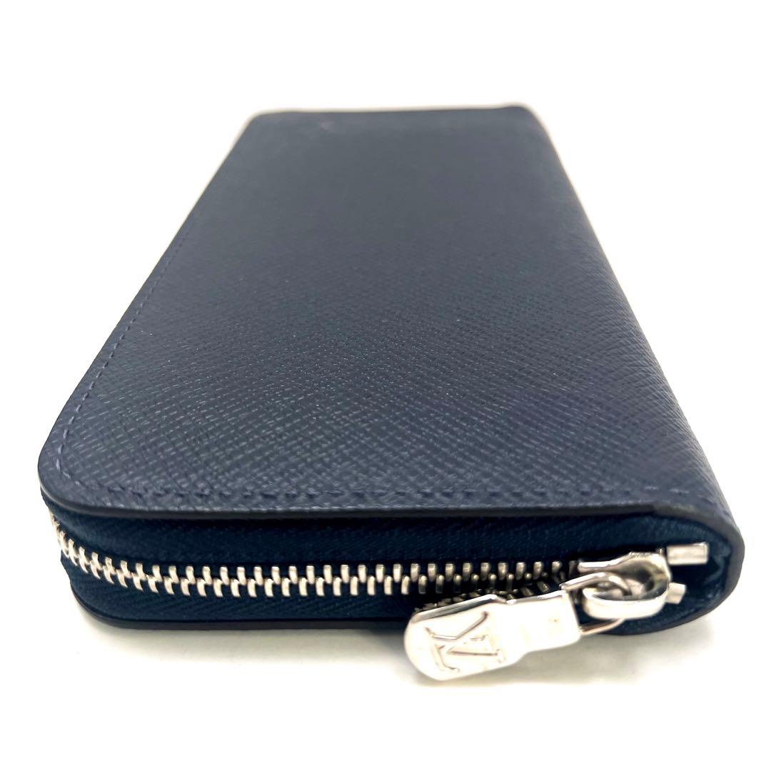 Louis Vuitton Taiga Vertical Zippy Wallet Navy — view 5