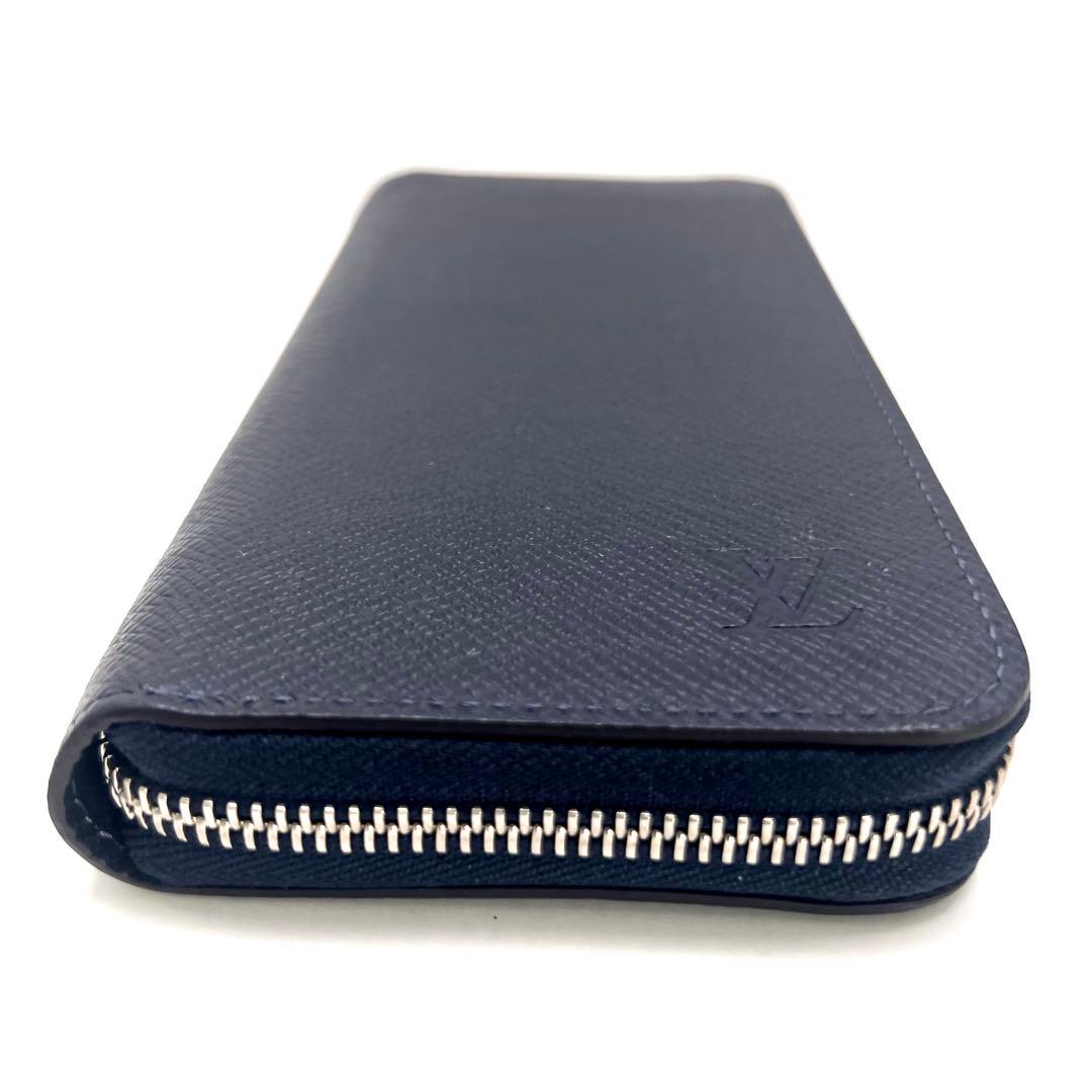 Louis Vuitton Taiga Vertical Zippy Wallet Navy — view 6