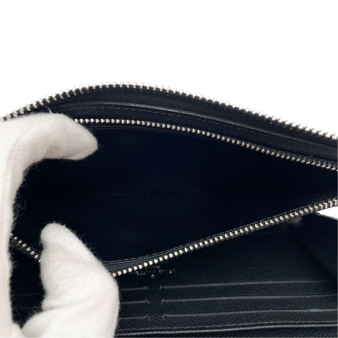Louis Vuitton Taiga Leather Dragonne Zippy Wallet — view 8