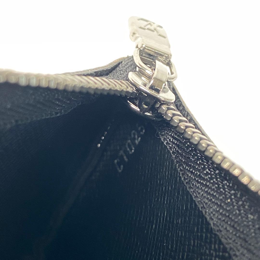 Louis Vuitton Coin Case Monogram Eclipse Pochette — view 9