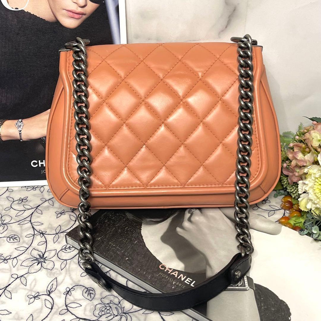 Chanel Double Flap Quilted Boy Pink — view 2