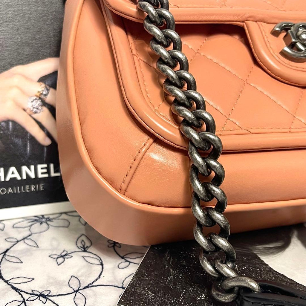 Chanel Double Flap Quilted Boy Pink — view 3