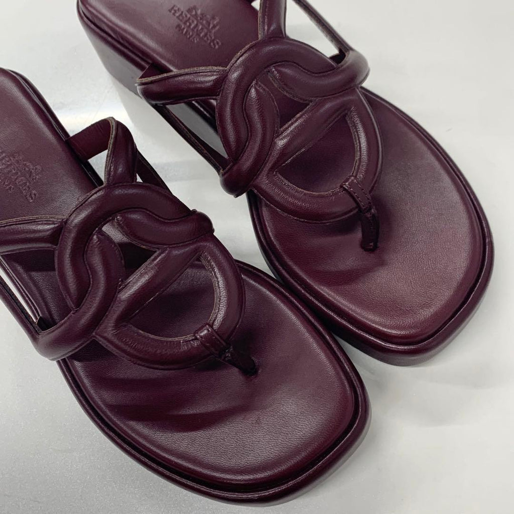 Hermes Gypsy Chaine D'ancre Platform Thong Sandals — view 9