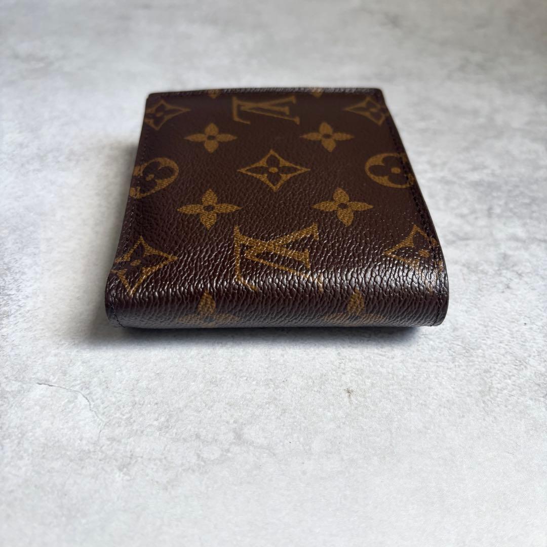Louis Vuitton Loulou Monogram Marco NM Bifold Wallet — view 7