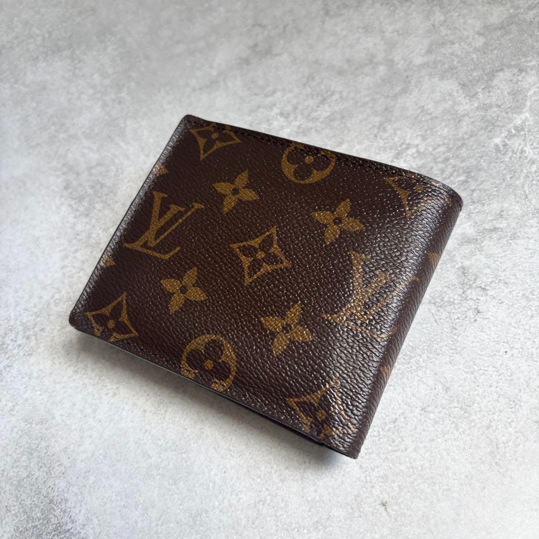 Louis Vuitton Loulou Monogram Marco NM Bifold Wallet — view 8