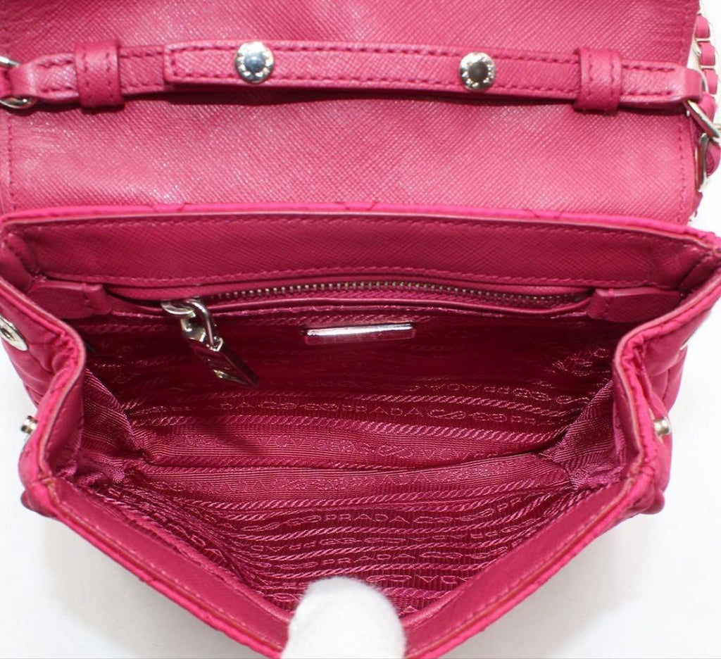 Prada Tessuto Impantou Quilted Shoulder Bag : Ibisco