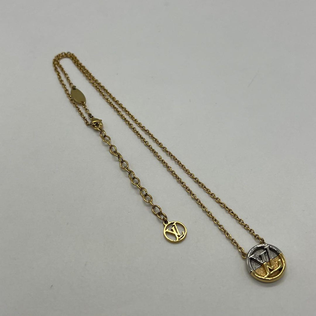 Louis Vuitton Collier Ltov Necklace — view 2