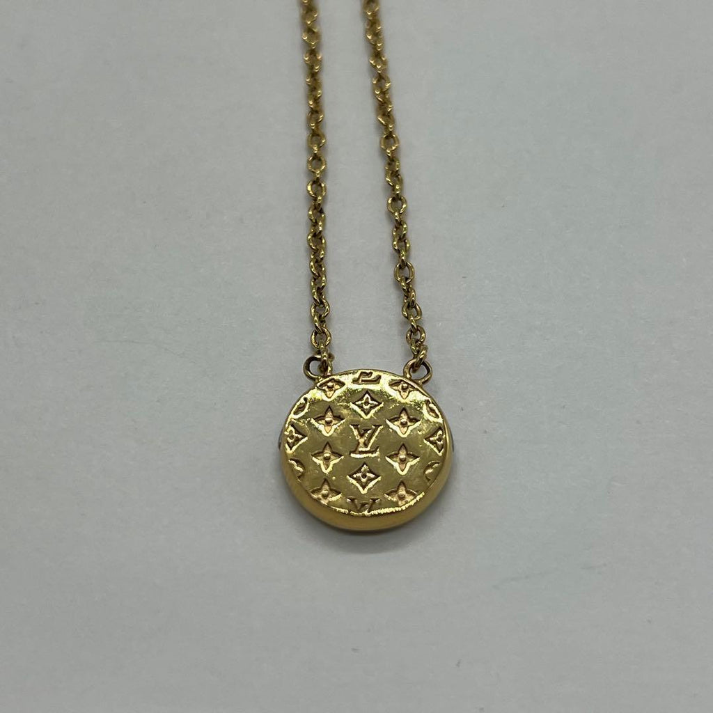 Louis Vuitton Collier Ltov Necklace — view 4