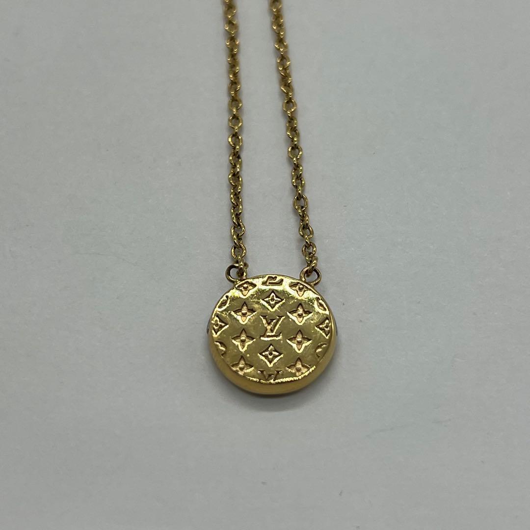 Louis Vuitton Collier Ltov Necklace — view 4