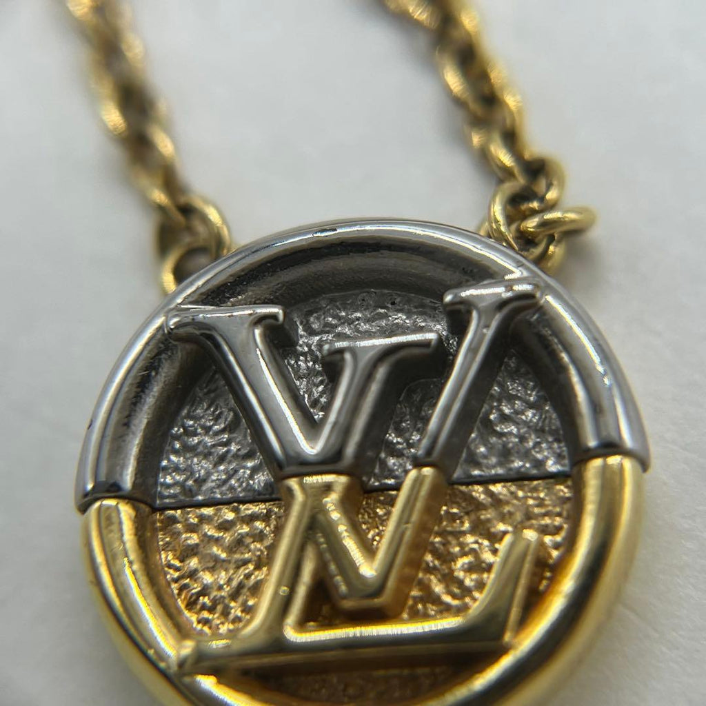 Louis Vuitton Collier Ltov Necklace — view 5