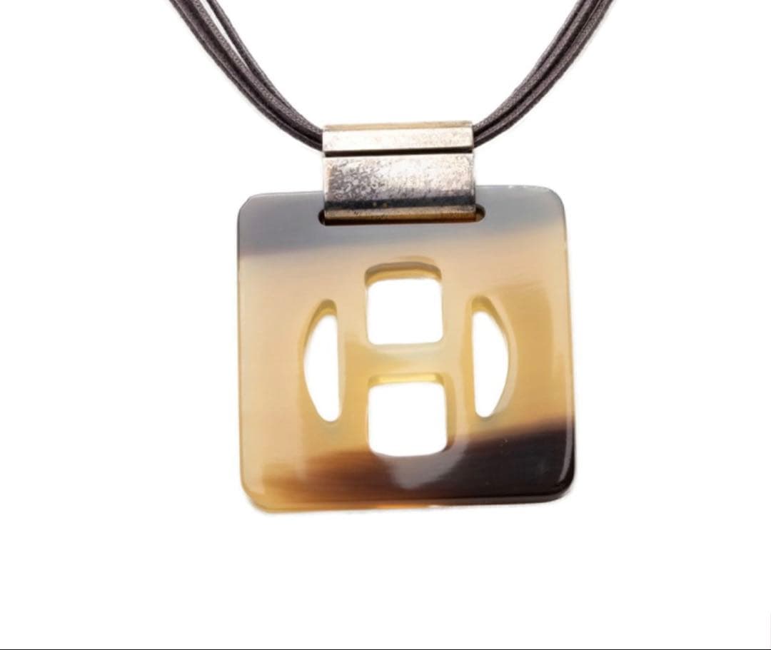 Hermes Logo Necklace Brown Beige Buffalo Horn — view 3