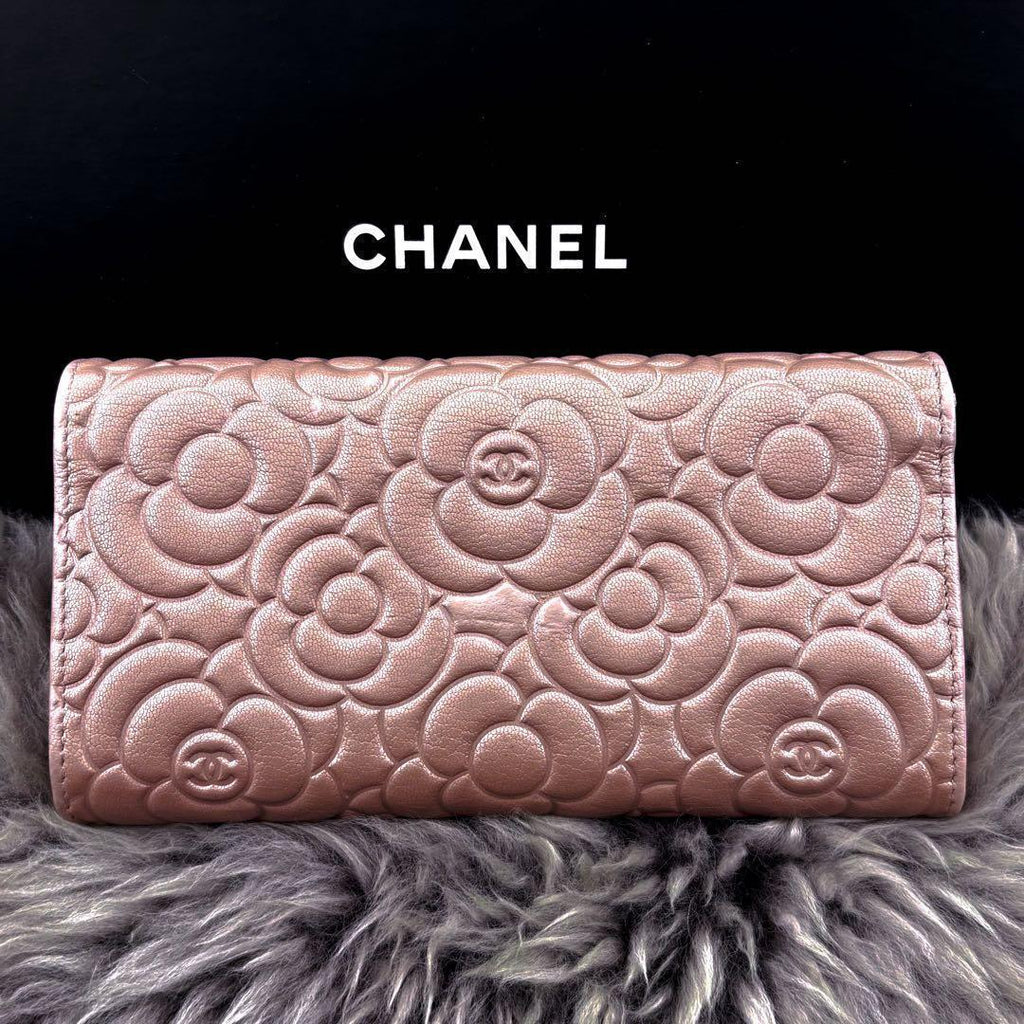Chanel Wallet Camellia Embossed Flap PI — view 4