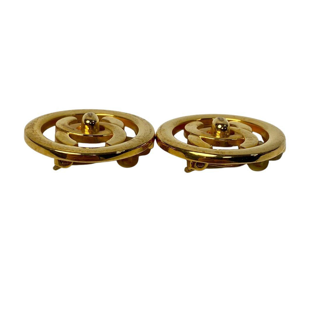 Chanel CC Logo Earrings Gold — view 3