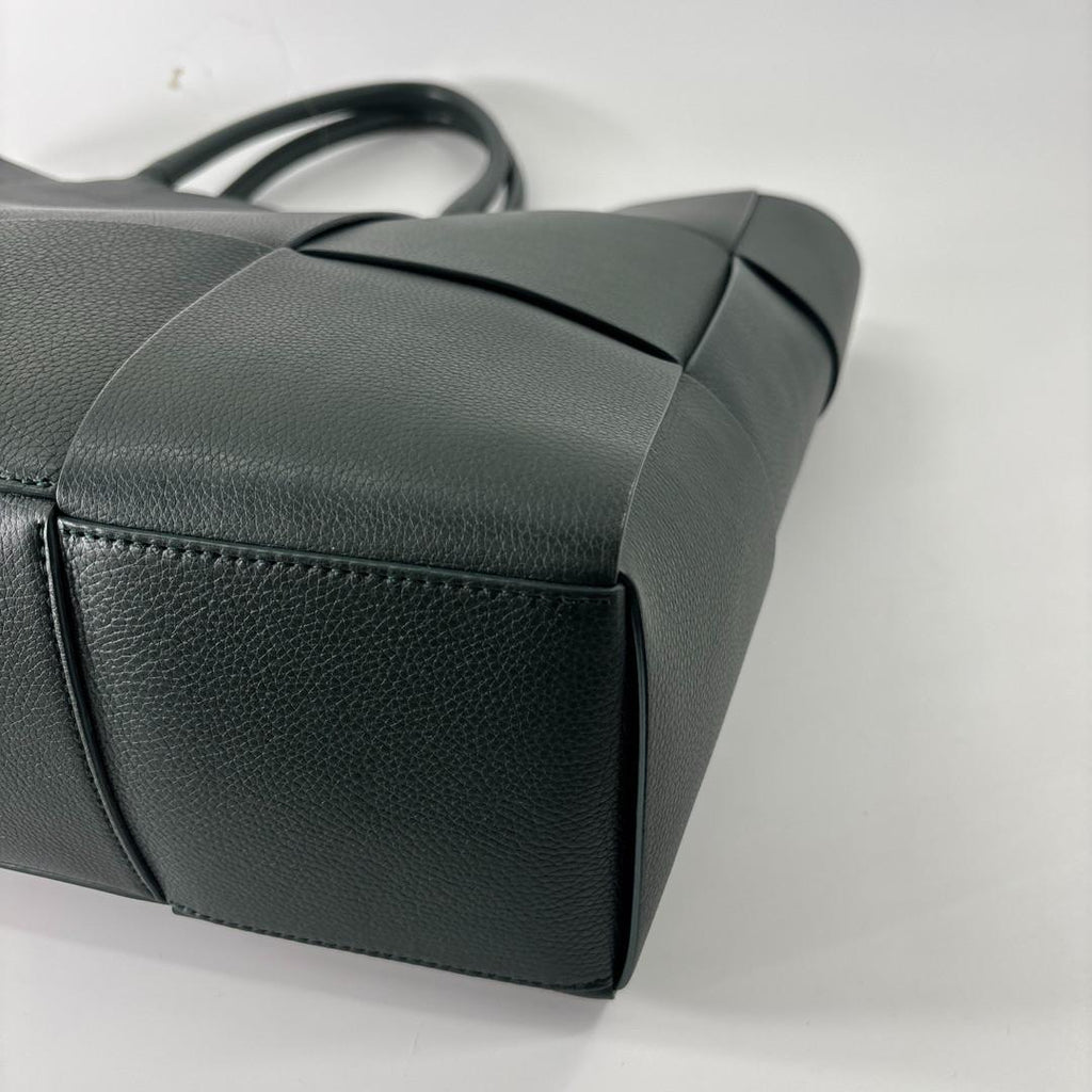 Bottega Veneta Intrecciato the Arco Large Tote Bag — view 8