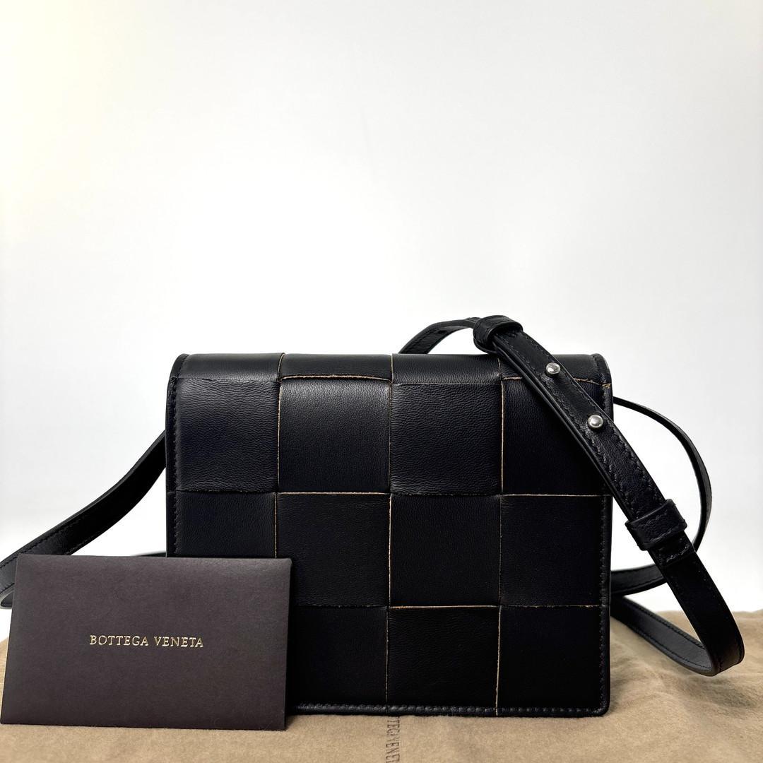 Bottega Veneta Maxi Intrecciato Cassette Shoulder Bag