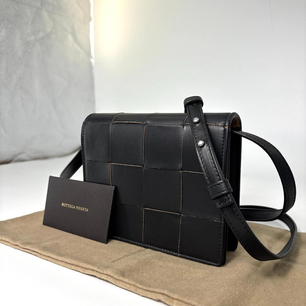 Bottega Veneta Maxi Intrecciato Cassette Shoulder Bag — view 2