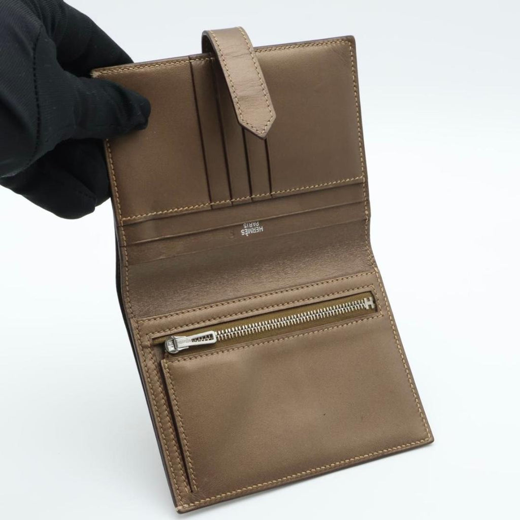 Hermes Bearn Compact Milois Bifold Wallet Blanc — view 3