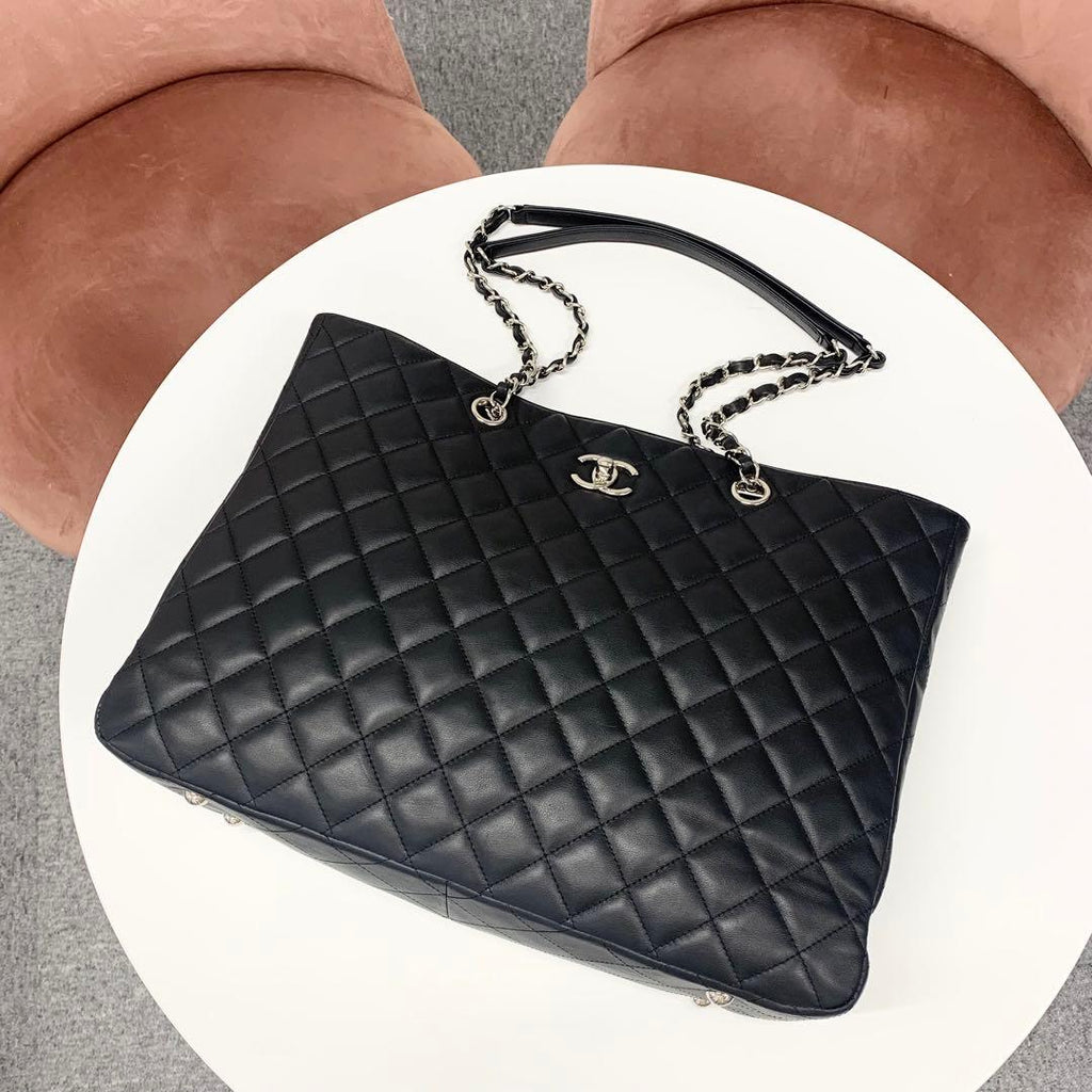 Chanel CC Logo Quilted Lambskin Turnlock Chain Tote — view 5