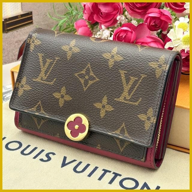 Louis Vuitton Monogram Portefeuille Flor Compact Wallet