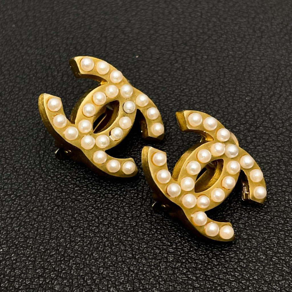 Chanel CC Logo Earrings Faux Pearl Icon Coco — view 3