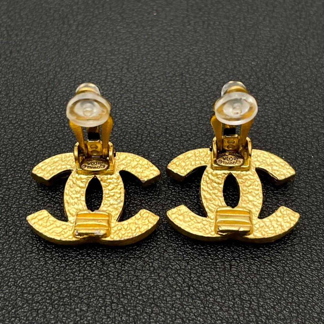 Chanel CC Logo Earrings Faux Pearl Icon Coco — view 7