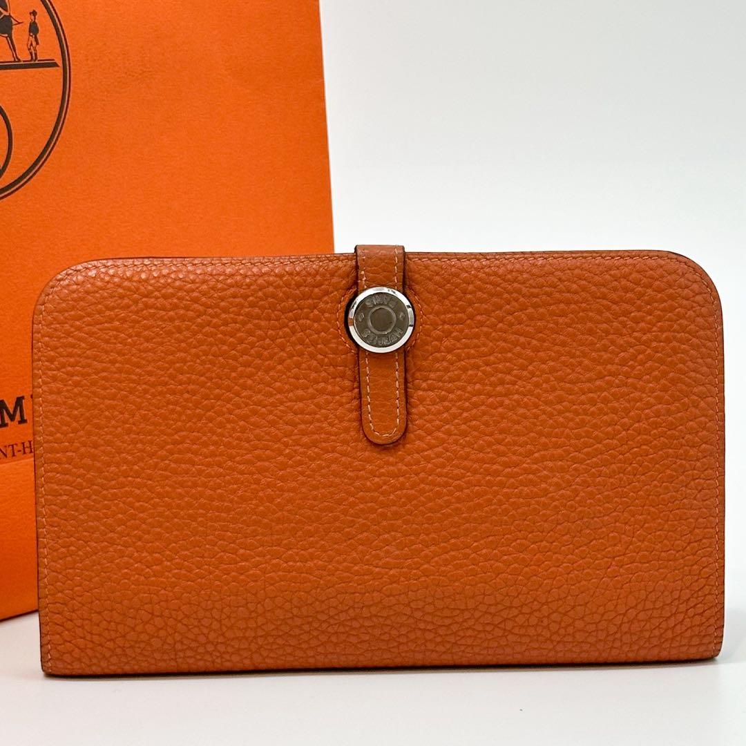 Hermes Dogon GM Orange Bifold Taurillon Clemence Wallet — view 2